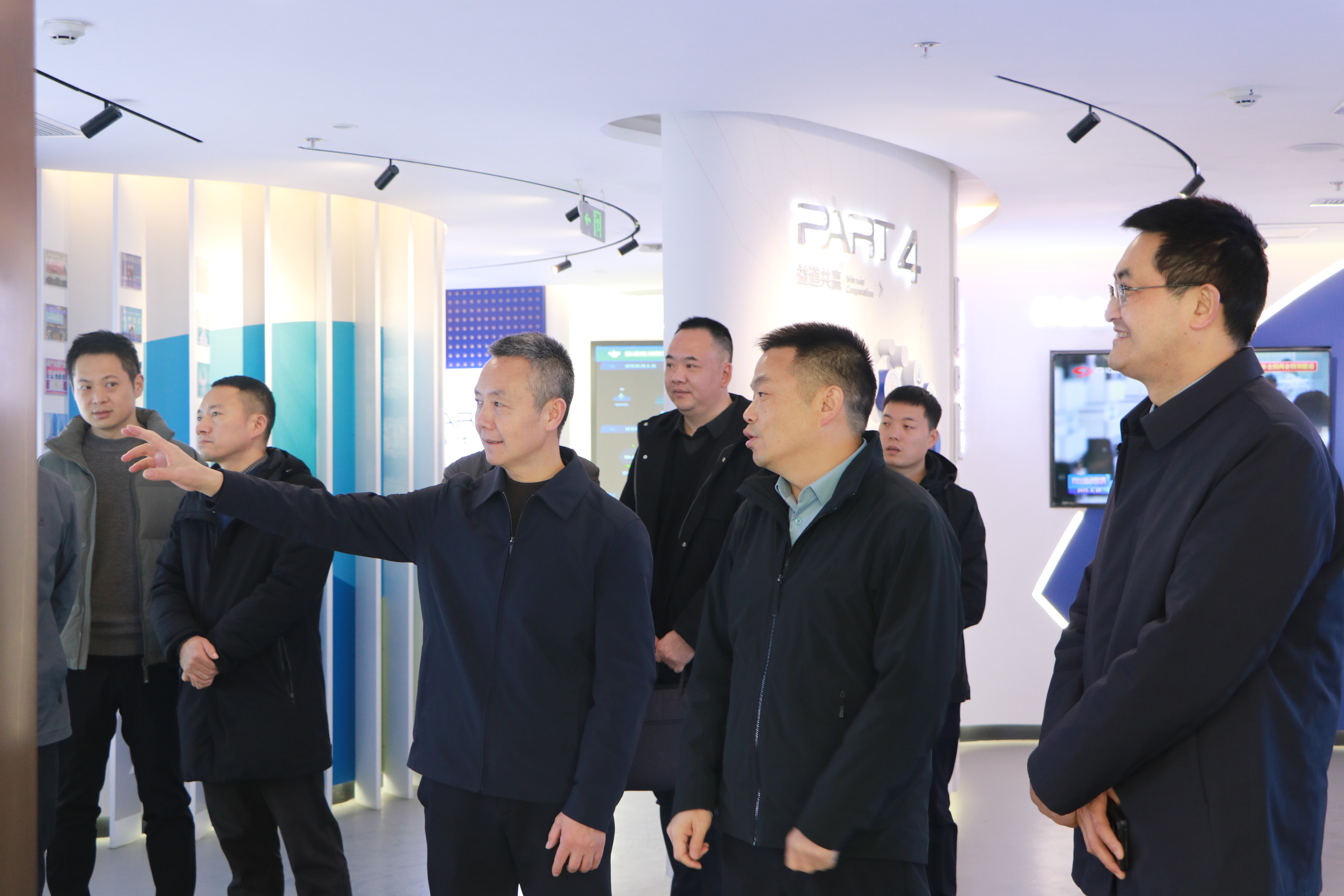 ZTJC︱涪城區委副書記、區長唐順江一行蒞臨振通檢測調研指導
